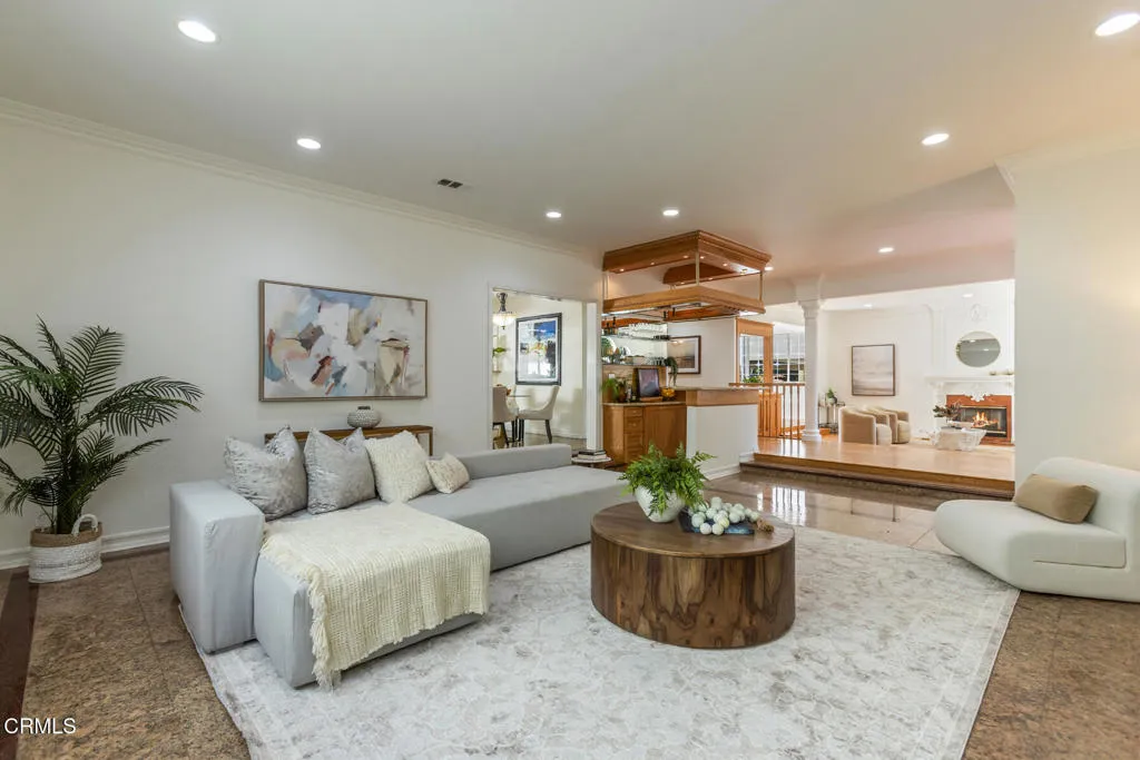 4926 Crown Avenue, La Canada Flintridge, California 91011 home-pic-24